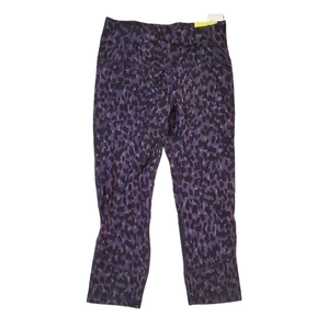 All in Motion Women's Black Cheetah Contour High-Rise‎ Capri Small